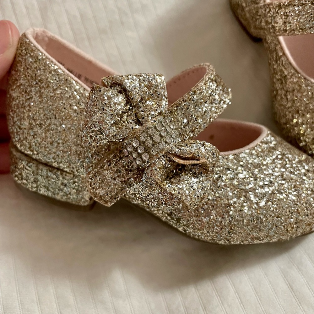 Olive & Edie gold glitter shoes